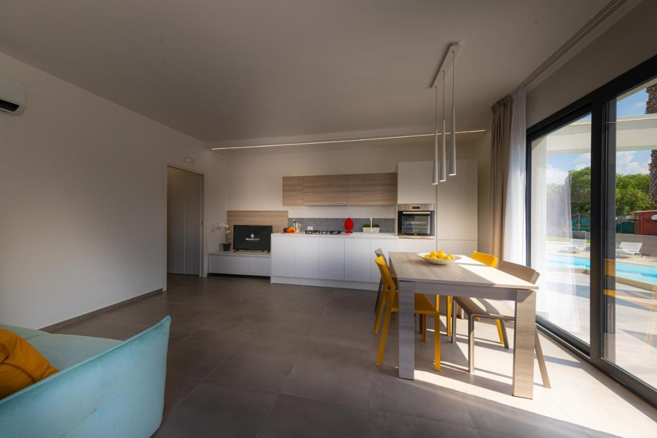 Gelso Bianco Boutique Apartments Campofelice Di Roccella Bagian luar foto